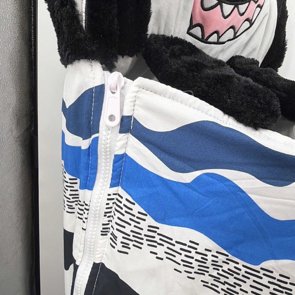 Happy Nappers Shark Kids Sleeping Bag Pillow Plush Nap Sack Medium 54" - Picture 6 of 8